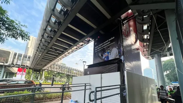 Biaya Perbaikan JPO Polda Metro yang Rusak Akibat Demo